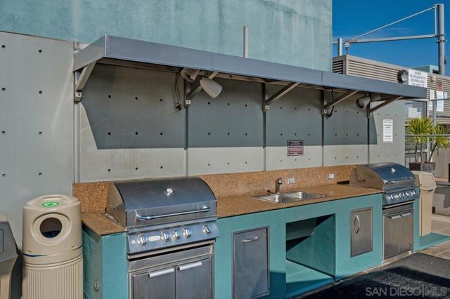 1080 Park Blvd 1802, San Diego, CA 92101