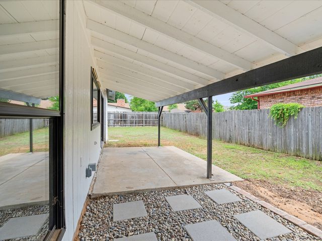 2619 Crestmoor Court, Arlington, TX 76016