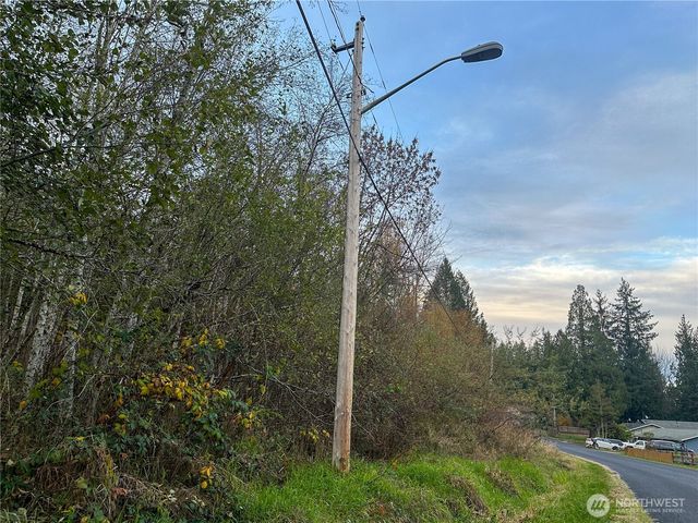 7609 Lakeside Street SW, Olympia, WA 98512