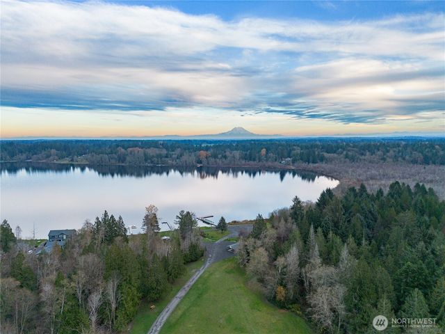 7609 Lakeside Street SW, Olympia, WA 98512
