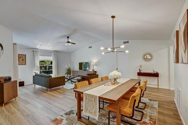 3925 OAKHURST BOULEVARD, Sarasota, FL 34233