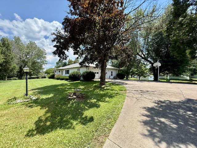403 N Columbus Street, Somerset, OH 43783