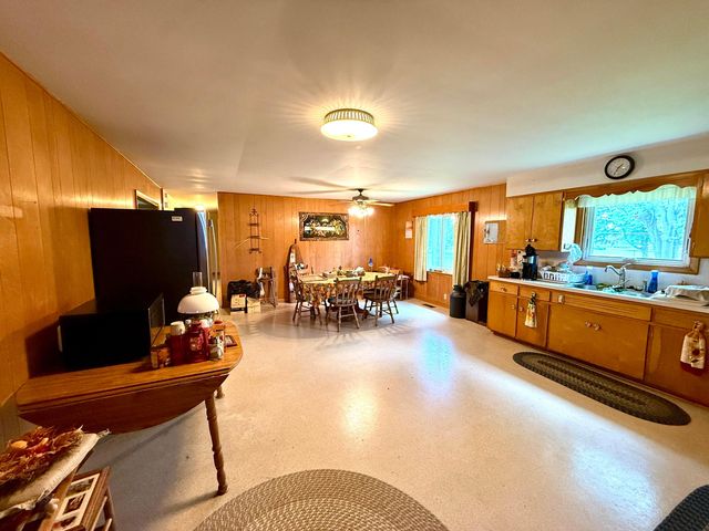 403 N Columbus Street, Somerset, OH 43783
