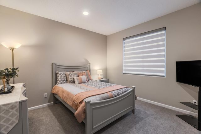 6053 Nauman Drive SE, Albuquerque, NM 87106