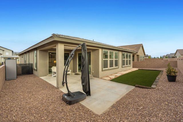 6053 Nauman Drive SE, Albuquerque, NM 87106