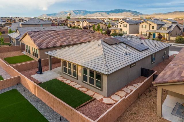 6053 Nauman Drive SE, Albuquerque, NM 87106