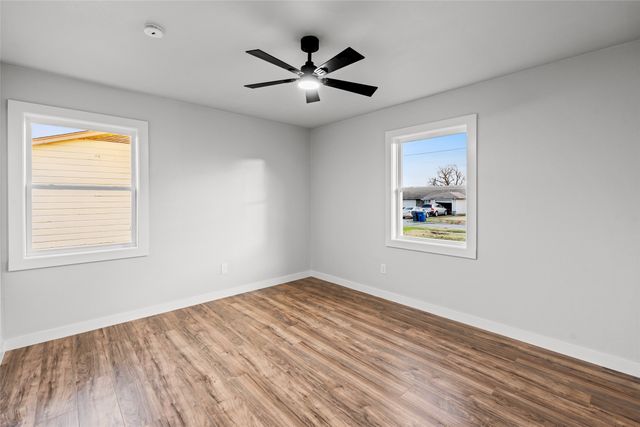 8423 Glen Regal Drive, Dallas, TX 75243