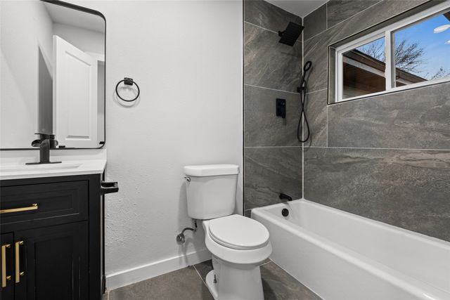8423 Glen Regal Drive, Dallas, TX 75243