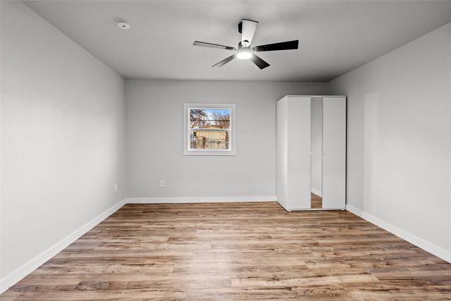 8423 Glen Regal Drive, Dallas, TX 75243