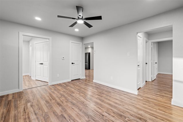 8423 Glen Regal Drive, Dallas, TX 75243