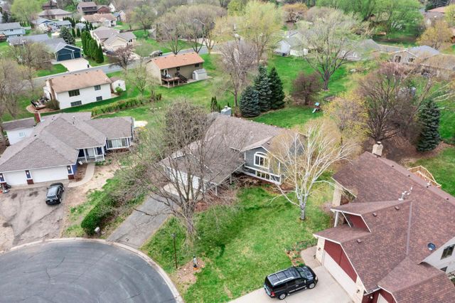 1107 Prairie Court S, Shakopee, MN 55379