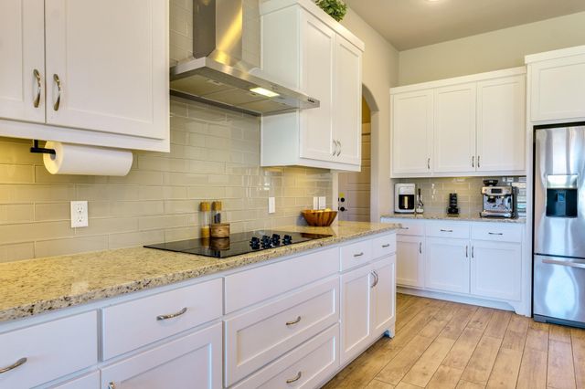 100 Noble Log GRV, Liberty Hill, TX 78642