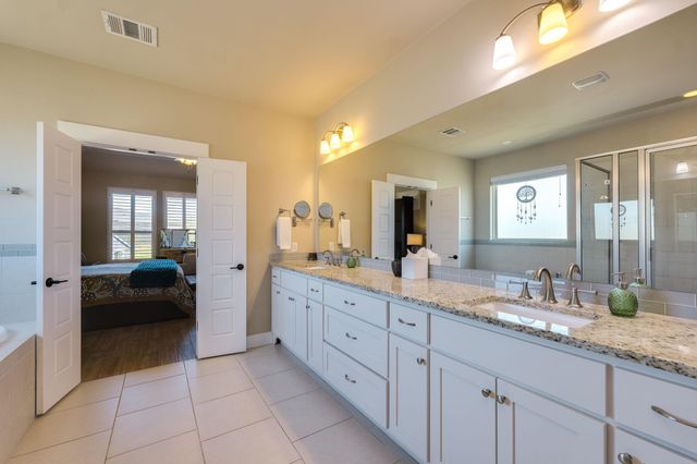 100 Noble Log GRV, Liberty Hill, TX 78642