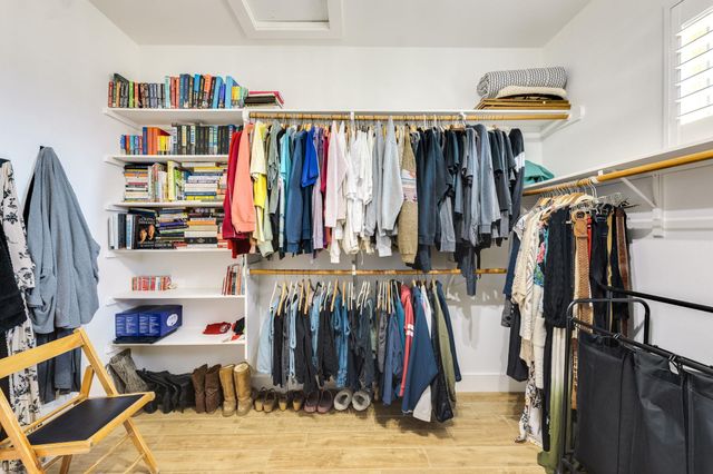 100 Noble Log GRV, Liberty Hill, TX 78642