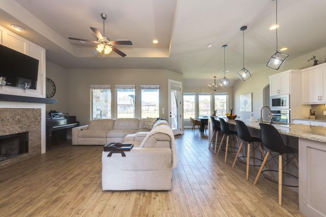 100 Noble Log GRV, Liberty Hill, TX 78642