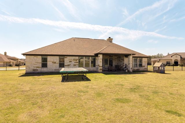 100 Noble Log GRV, Liberty Hill, TX 78642