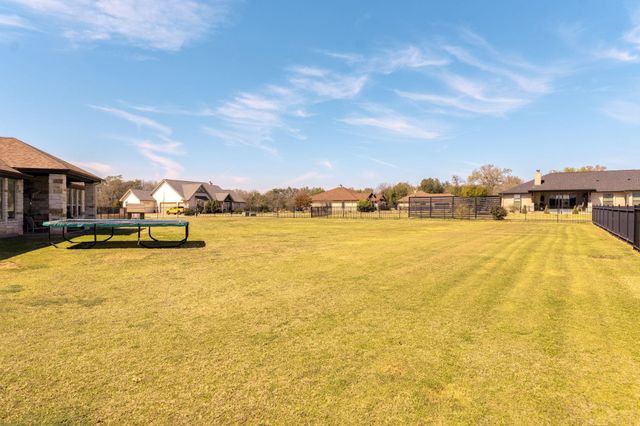 100 Noble Log GRV, Liberty Hill, TX 78642