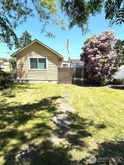 2521 Walnut Street, Everett, WA 98201