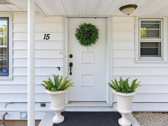 15 Randall Heights, Middletown, NY 10940