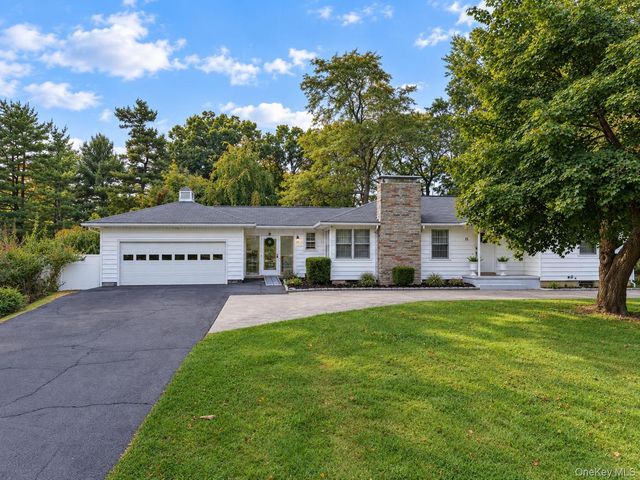 15 Randall Heights, Middletown, NY 10940