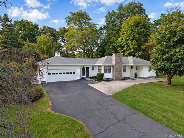 15 Randall Heights, Middletown, NY 10940