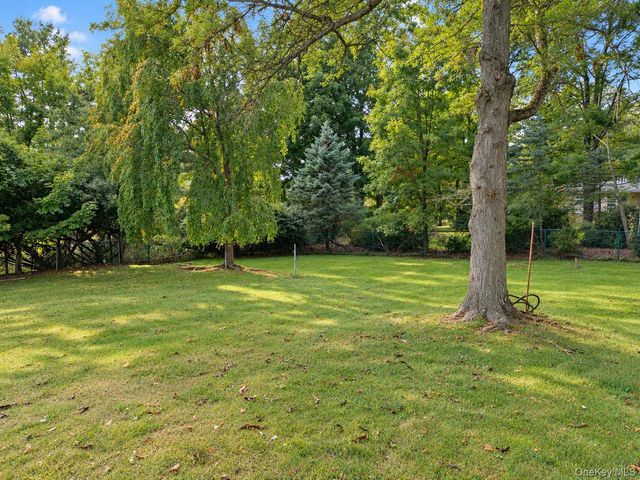15 Randall Heights, Middletown, NY 10940