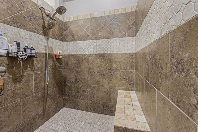 18516 Mesa Road, Edmond, OK 73012