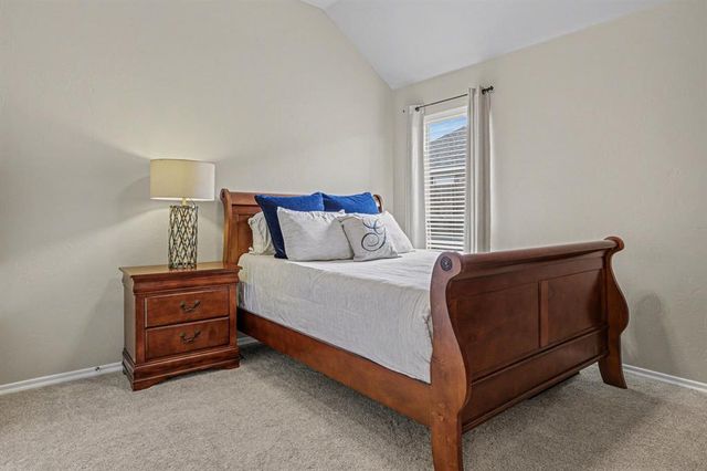 18516 Mesa Road, Edmond, OK 73012