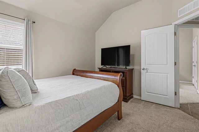 18516 Mesa Road, Edmond, OK 73012