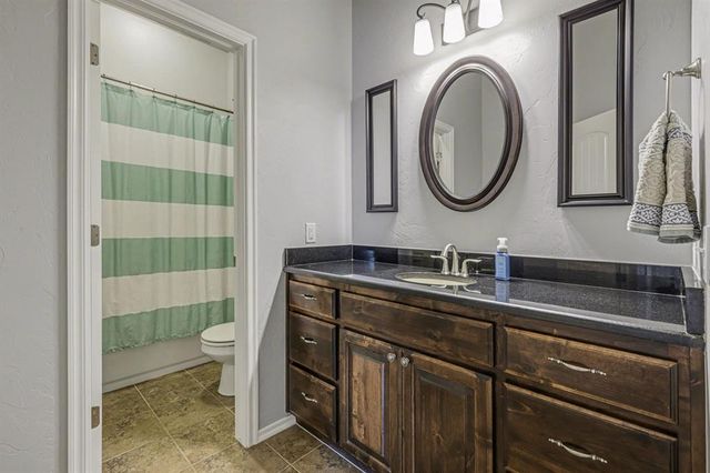 18516 Mesa Road, Edmond, OK 73012