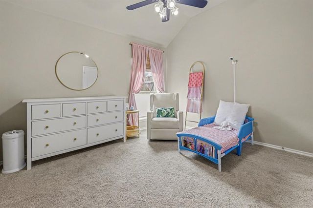 18516 Mesa Road, Edmond, OK 73012