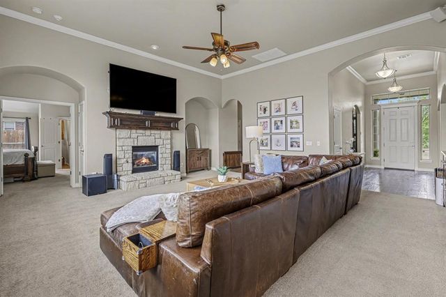 18516 Mesa Road, Edmond, OK 73012