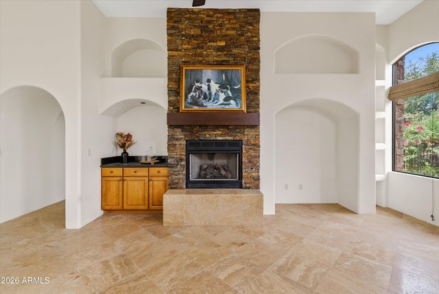 7199 E RIDGEVIEW Place 112, Carefree, AZ 85377