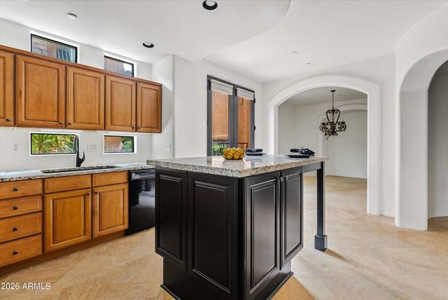 7199 E RIDGEVIEW Place 112, Carefree, AZ 85377