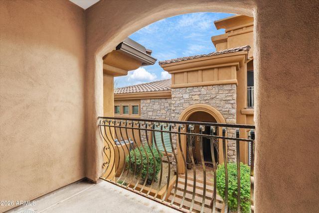 7199 E RIDGEVIEW Place 112, Carefree, AZ 85377