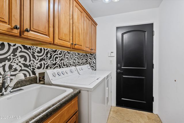 7199 E RIDGEVIEW Place 112, Carefree, AZ 85377