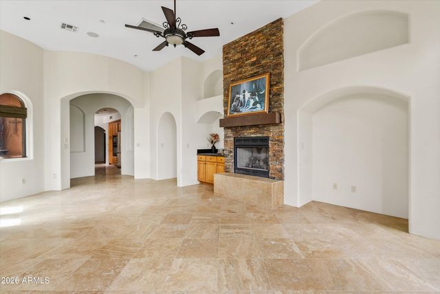 7199 E RIDGEVIEW Place 112, Carefree, AZ 85377