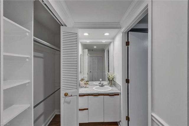 3556 Shore Dr Apt 801, Virginia Beach, VA 23455