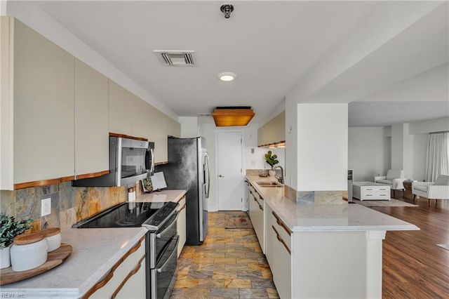 3556 Shore Dr Apt 801, Virginia Beach, VA 23455