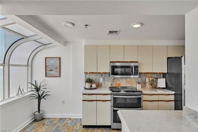 3556 Shore Dr Apt 801, Virginia Beach, VA 23455