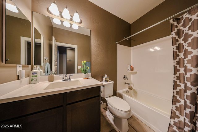 3639 E SOPHIE Lane, Phoenix, AZ 85042