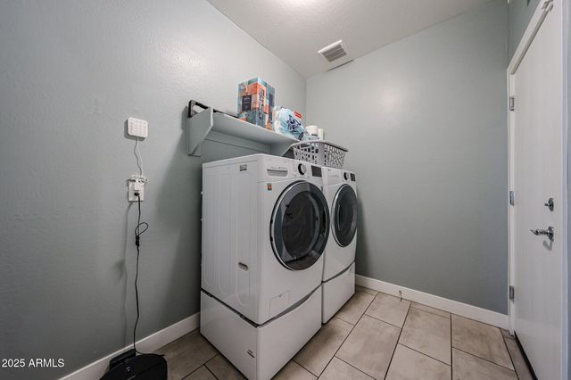 3639 E SOPHIE Lane, Phoenix, AZ 85042