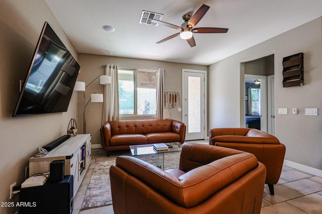 3639 E SOPHIE Lane, Phoenix, AZ 85042