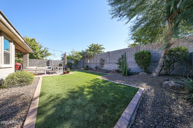 3639 E SOPHIE Lane, Phoenix, AZ 85042