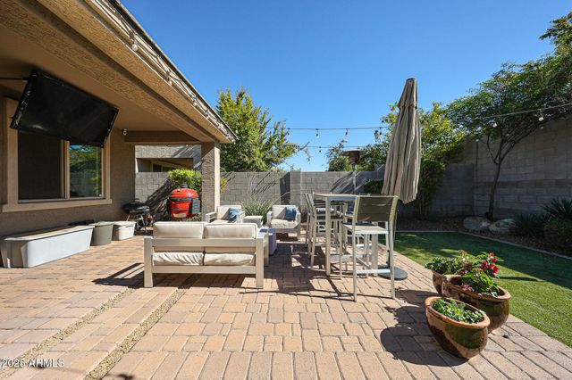 3639 E SOPHIE Lane, Phoenix, AZ 85042