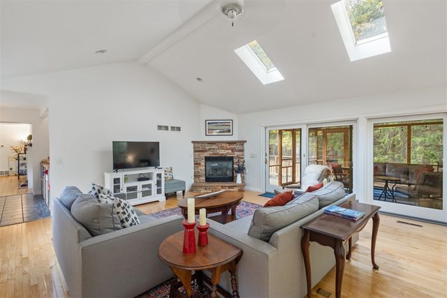 12370 Dunes Road, Sawyer, MI 49125