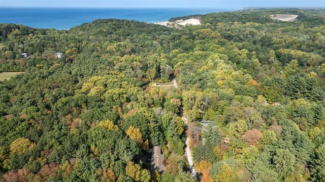 12370 Dunes Road, Sawyer, MI 49125