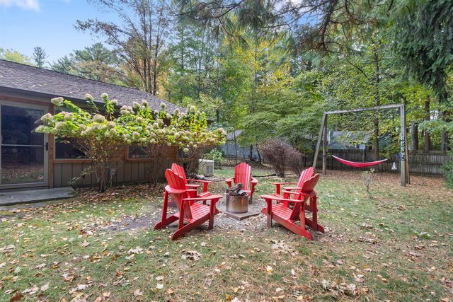 12370 Dunes Road, Sawyer, MI 49125