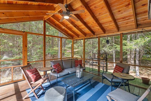 12370 Dunes Road, Sawyer, MI 49125