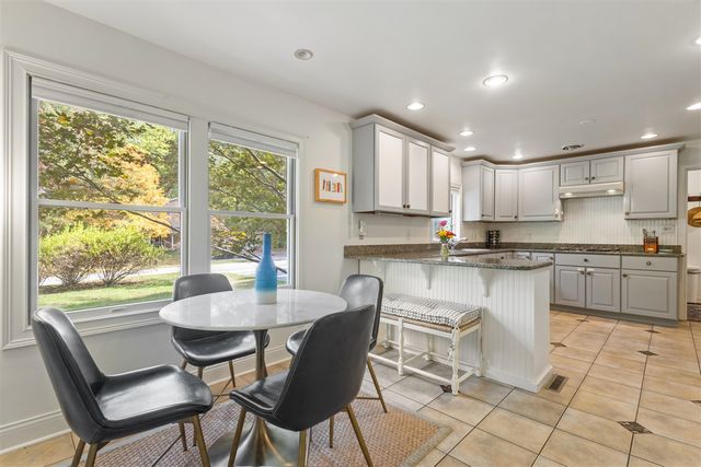 12370 Dunes Road, Sawyer, MI 49125